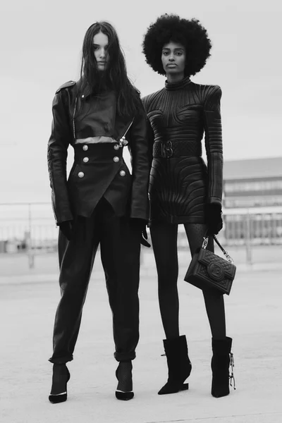 Look 27